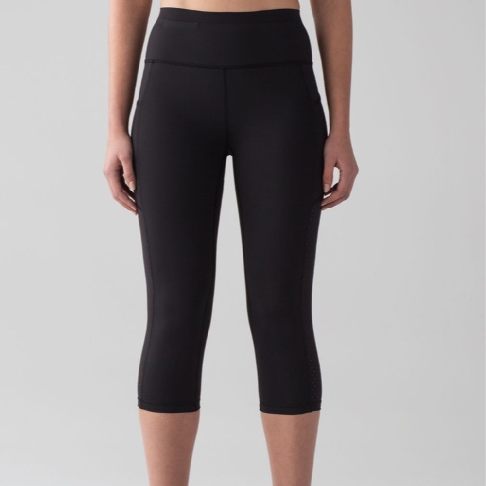 Lululemon Mind Over Miles Crop